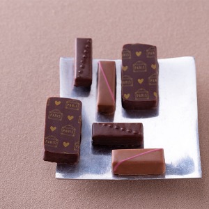 �s���E���]���E�f���E�V���R���t �I �N�[�� �f�� �t�H�u�[��(6����)