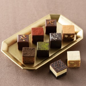 �s�s�G�[�� �}���R���[�j�t �R�t�� �A�j���F���Z�[�� ���@���T���J�� �W���|�� 9����